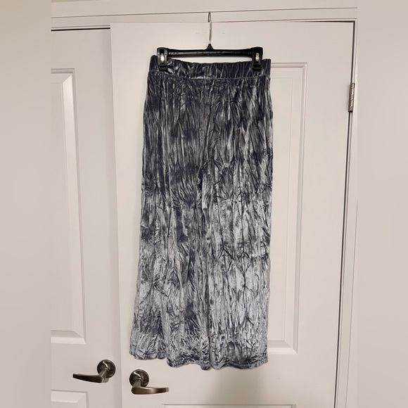 TOPSHOP Crushed Velvet Culottes - Picture 3 of 6